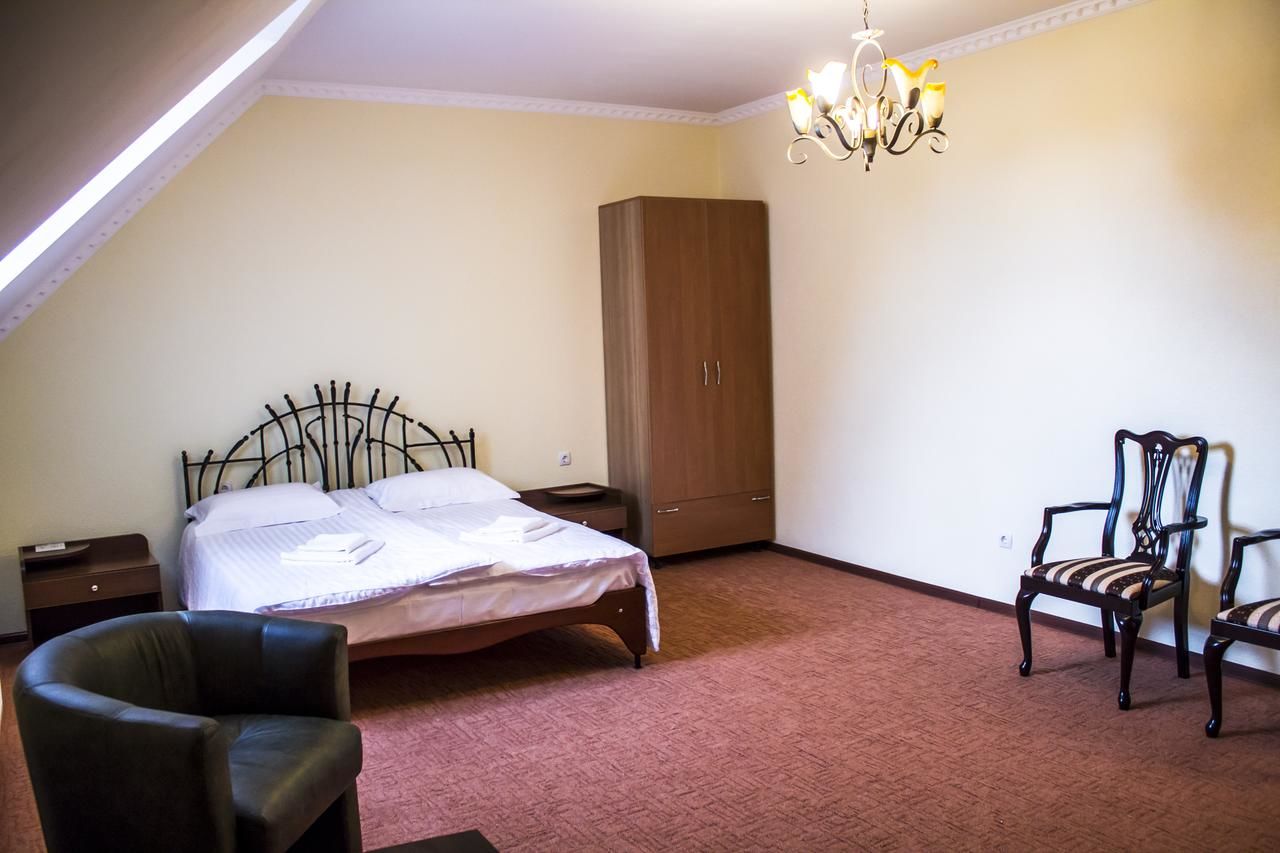 Мини-отель U Dominicana Каменец-Подольский-39