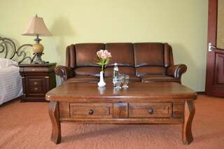 Мини-отель U Dominicana Каменец-Подольский Большой двухместный номер с 1 кроватью-2