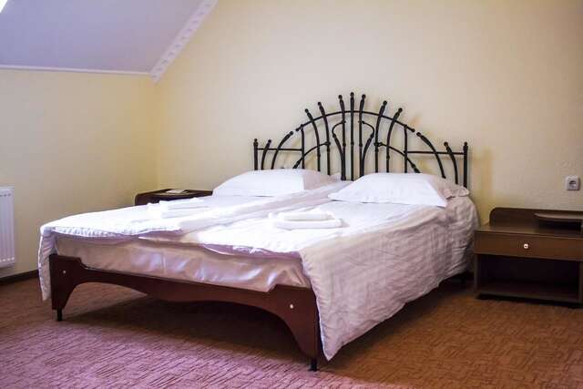 Мини-отель U Dominicana Каменец-Подольский-17