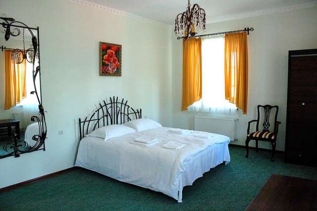 Мини-отель U Dominicana Каменец-Подольский-18