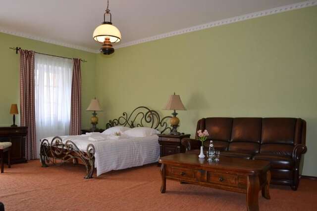 Мини-отель U Dominicana Каменец-Подольский-48