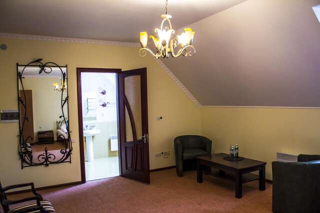 Мини-отель U Dominicana Каменец-Подольский-7